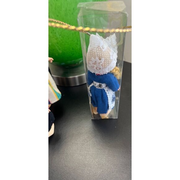 Vintage 1960's Lot of 5 Dolls Made In Holland Various Sizes - Picture 9 of 9